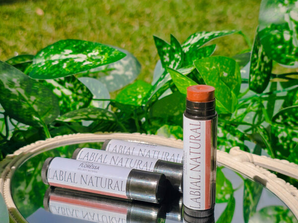 Labial Natural Humectante con Color